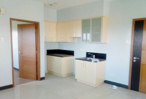 Condominium in Unit 17B, 17/F, Tower 2, Morgan Suites Executive Residences, Florence Way, McKinley Hill, Brgy. Fort Bonifacio, Taguig City, Metro Manila - Foreclosed Property