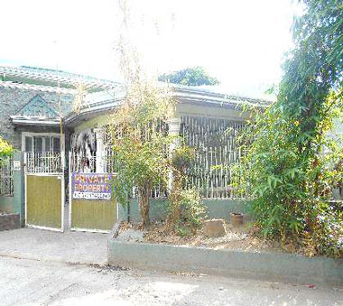 House & Lot in No. 589 (Lot 13, Block 7), New City Subdivision, Phase 2, Brgy. San Roque / 1B, San Pablo City, Laguna, Luzon - Foreclosed Property