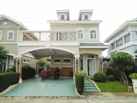 House & Lot in Lot 39, Block 4, Road Lot 3, The North Grove Subdivision, Brgy. Valdefuente, Cabanatuan City, Nueva Ecija, Luzon - Foreclosed Property