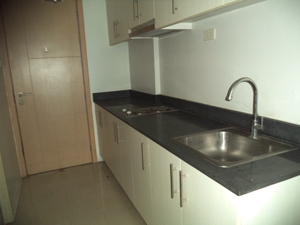 Condominium in Unit 16, 5/F, Building D, Sea Residences Condominium, Pearl corner Sunrise Drive, MOA Complex, Brgy. 76, Zone 10, Pasay City - Foreclosed Property