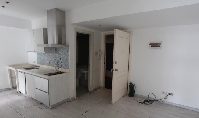 Condominium in Unit 0514, 5/F, St. Tropez Building, Azure Urban Resort Residences, West Service Road, Brgy. La Huerta / Marcelo Green, Parañaque City - Foreclosed Property