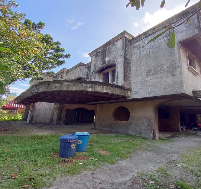 House & Lot in No. 43 (Lot 8, Block 5), Zodiac St., Bel-air 3 Village, Brgy. Bel-air, Makati City - Foreclosed Property