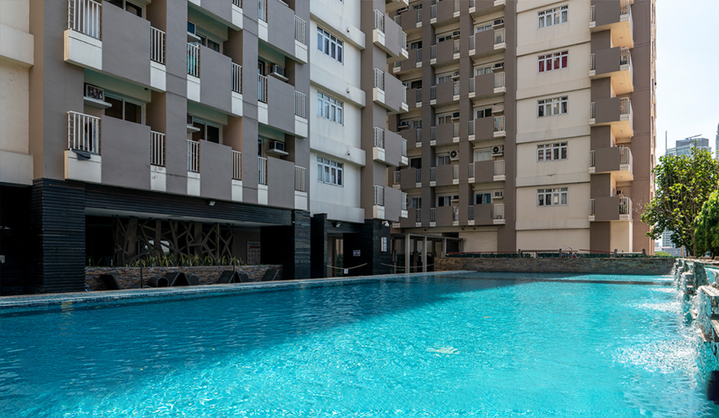 Condominium in Unit 24F-2401, 24/F, Tower 3, Laureano di Trevi, Chino Roces Ave., Brgy. Pio del Pilar, Makati City, Metro Manila - Foreclosed Property