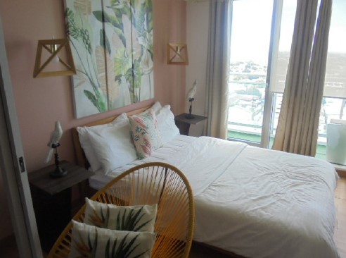 Condominium in Unit 1822, 18/F, Positano Building, Azure Urban Resort Residences, West Service Road, Brgy. La Huerta / Marcelo Green, Parañaque City - Foreclosed Property