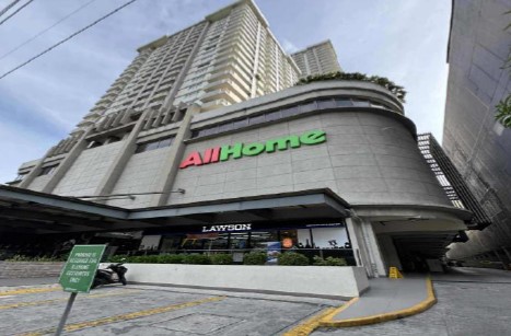 Condominium in Unit 31F-3104, 31/F, Tower 2, Laureano Di Trevi, Chino Roces Ave., Pio del Pilar, Makati City, Metro Manila - Foreclosed Property