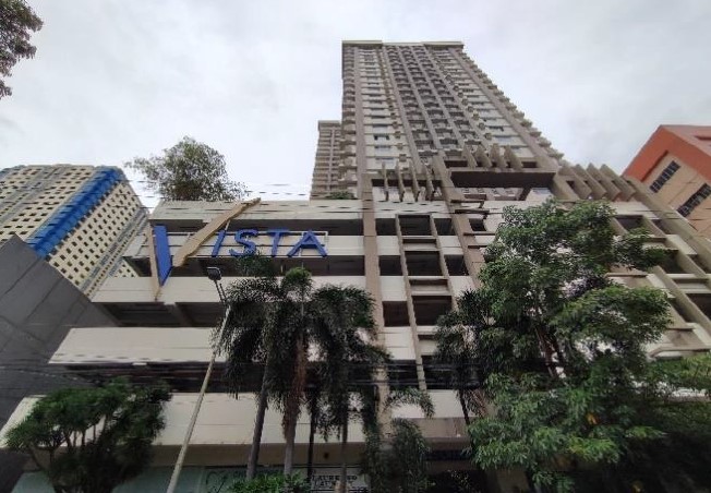 Condominium in Unit 1505, 15/F, Tower 1, Laureano Di Trevi, Chino Roces Ave., Brgy. Pio del Pilar, Makati City, Metro Manila - Foreclosed Property
