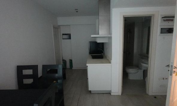 Condominium in Unit 1024, 10/F, Maui Bldg., Azure Urban Resort Residences, West Service Rd., Brgy. La Huerta (per CCT) / Marcelo Green (per TD), Paranaque City - Foreclosed Property