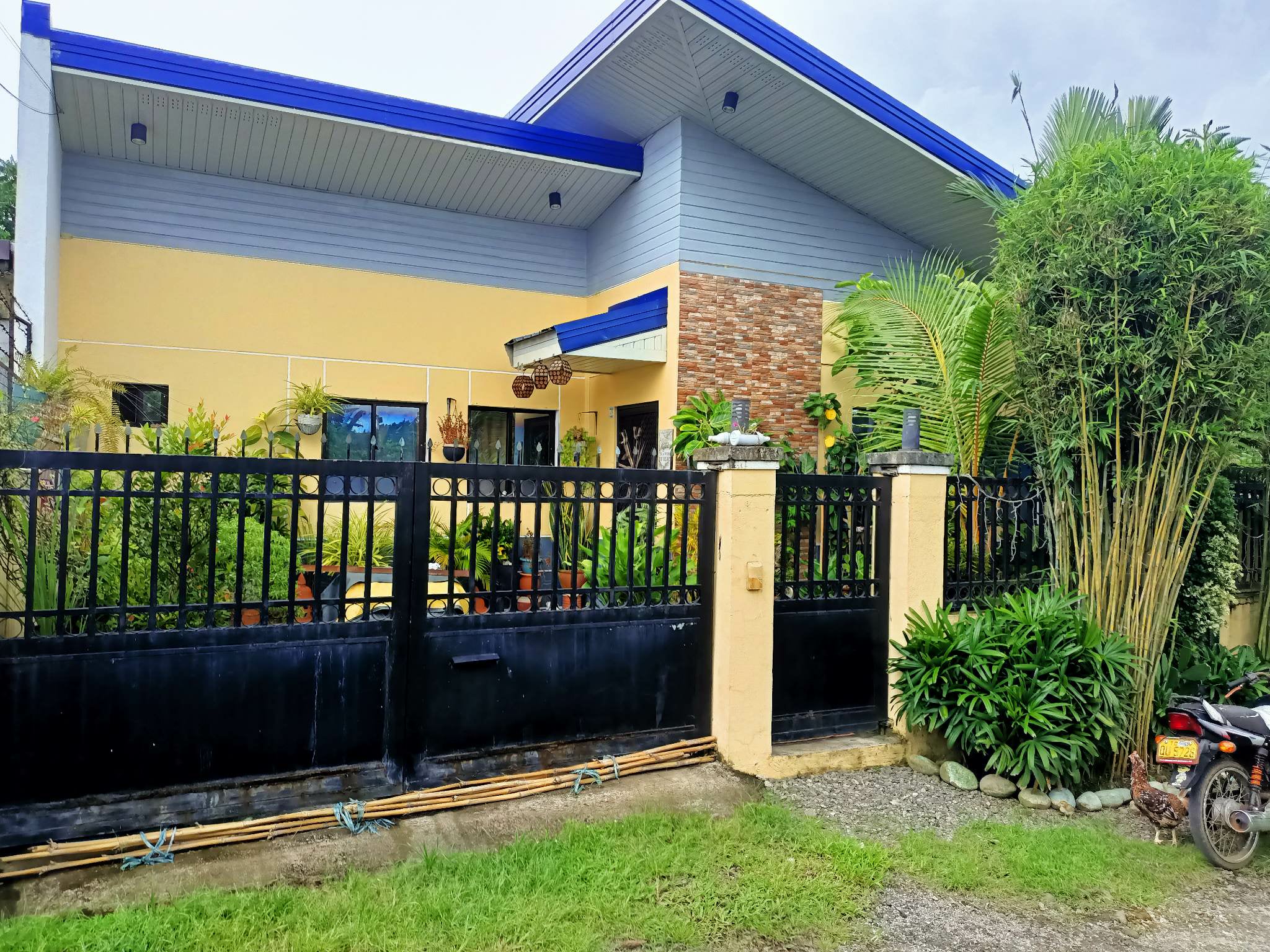 House & Lot in SAN LUIS AVENUE PUROK 2, BRGY. MASAYA BAY LAGUNA - Foreclosed Property