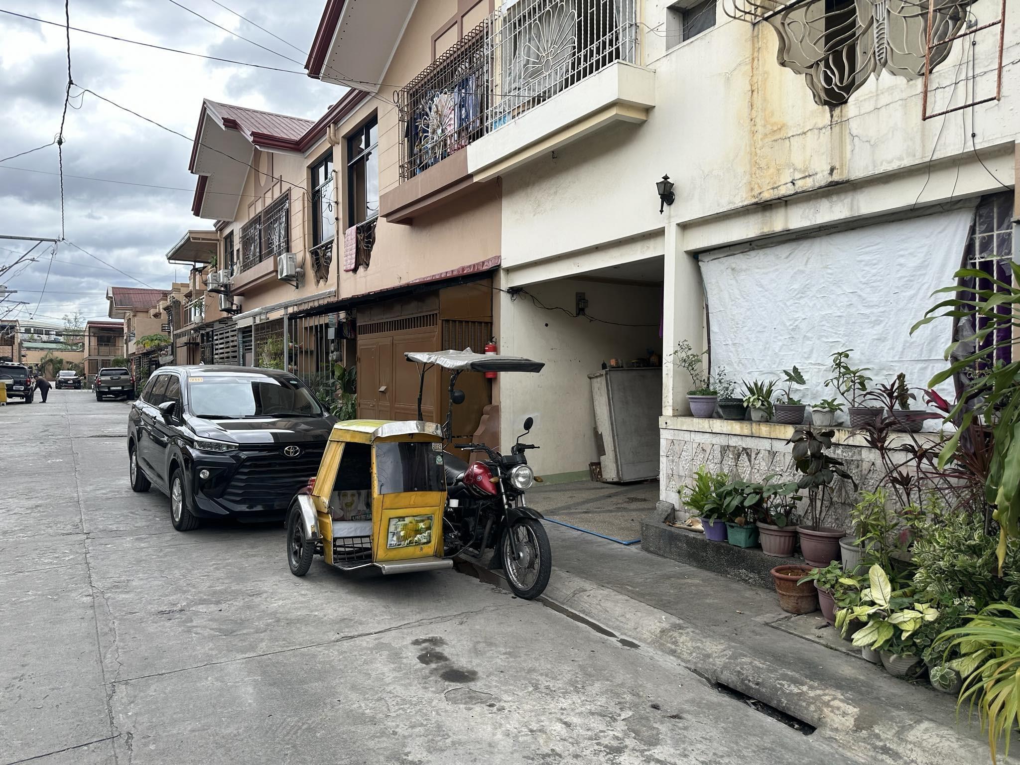 House & Lot in Lot 20, Blk 3, F. Bautista, Ugong, Valenzuela City, Metro Manila - Foreclosed Property