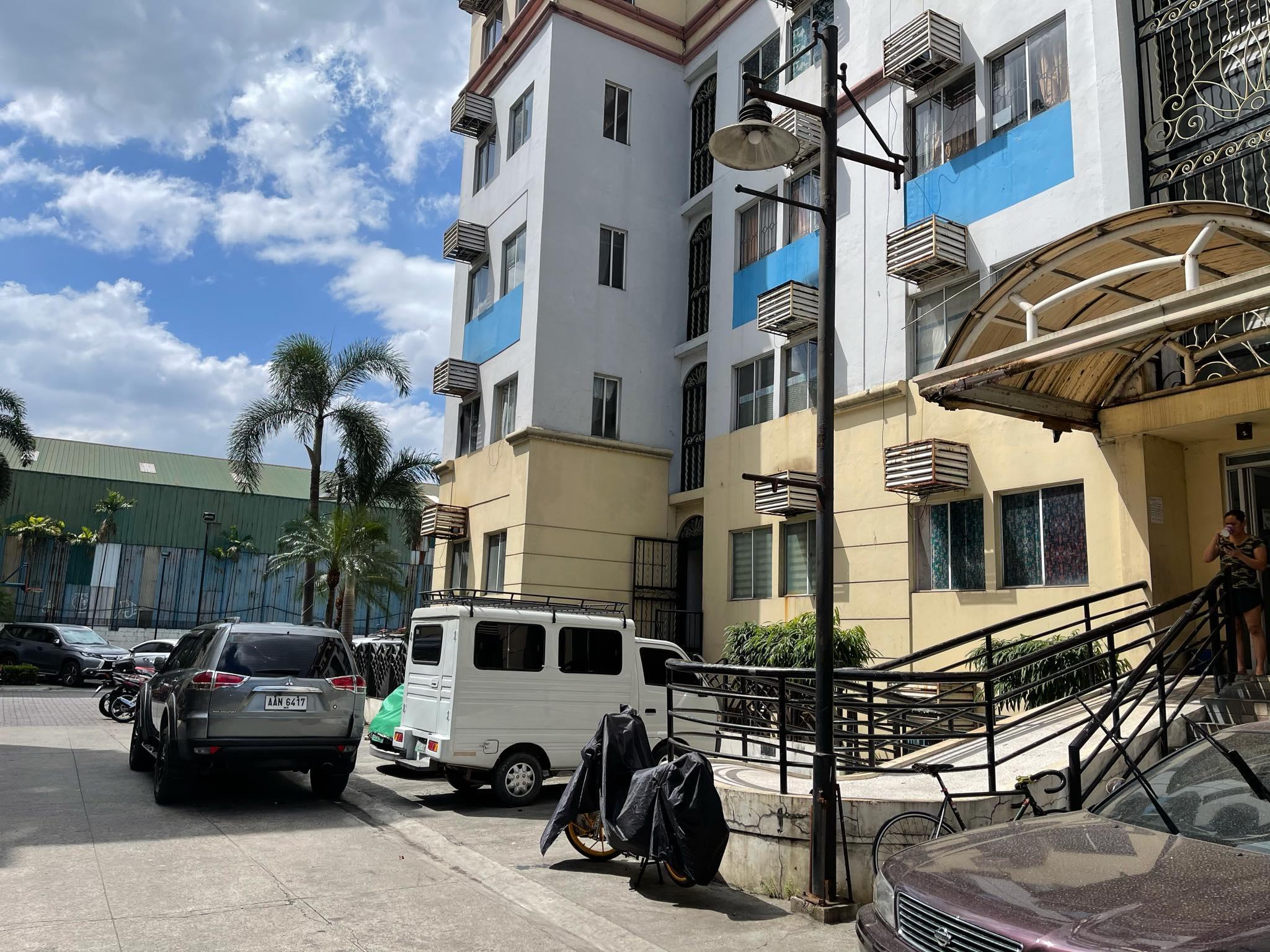 Condominium in Unit B11, Bldg. 1, Lot 2, Blk. 2, Athens Bldg, Chateau de Valenzuela, P. Gregorio Street, Brgy. Lingunan, Valenzuela City, Metro Manila - Foreclosed Property