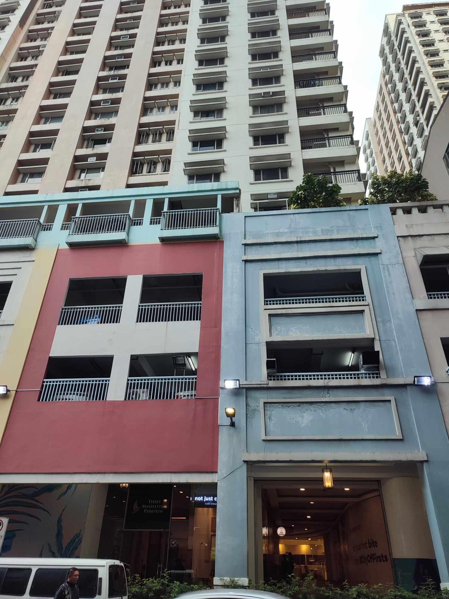 Condominium in Unit 12H, 12F, One Manhattan Parkview Condominium, Gen. Romulo cor Gen Roxas Sts., Araneta Center, Cubao, Quezon City, Metro Manila - Foreclosed Property