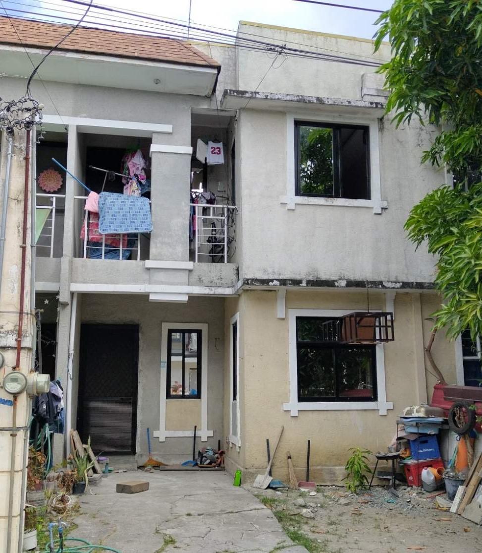 House & Lot in Block 6B, Lot 82, Kensington 2, Barangay Navarro, General Trias, Cavite - Foreclosed Property
