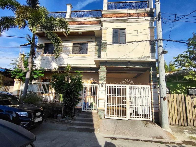 House & Lot in Lot 10 Blk. 4, No. 4-10 Rosas St. Palmera Homes Subd., Sto. Domingo, Angeles City, Pampanga - Foreclosed Property