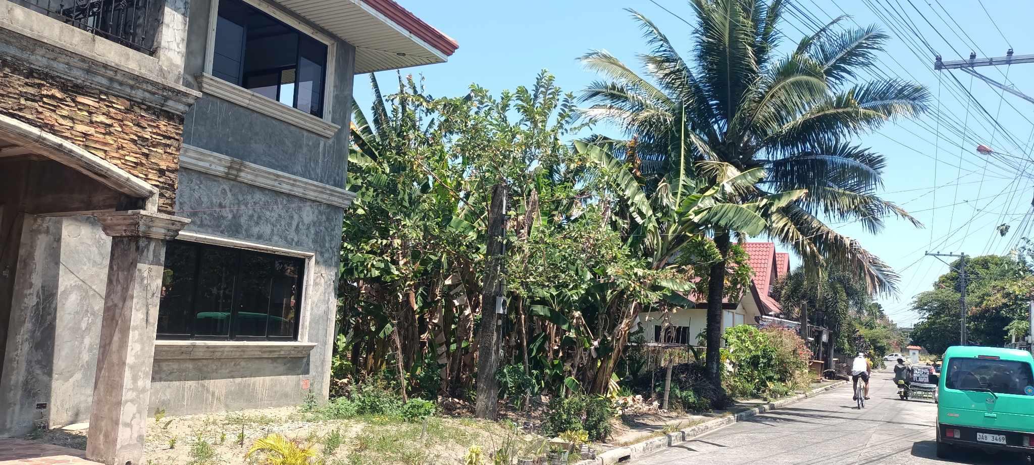 House & Lot in Lot 19, Block 7, Unnamed Road Lot 8, Silay Centerpoint Subd., Brgy. Guinhalaran, Silay City, Negros Occidental - Foreclosed Property