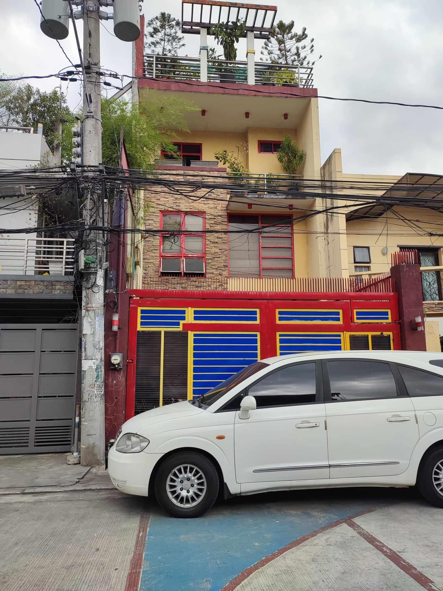 House & Lot in Lot 13-B, No. 106 B, Halcon Street, Brgy. San Isidro Labrador, (La Loma), Quezon City, Metro Manila - Foreclosed Property