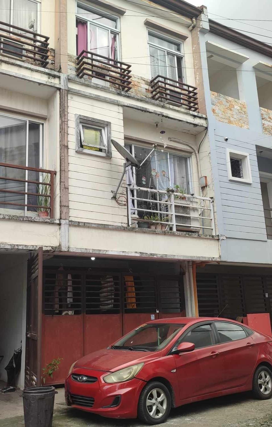 House & Lot in Lot 11, Block 5, Maple Wood Estate, Barangay Pasong Tamo, Quezon City, Metro Manila - Foreclosed Property