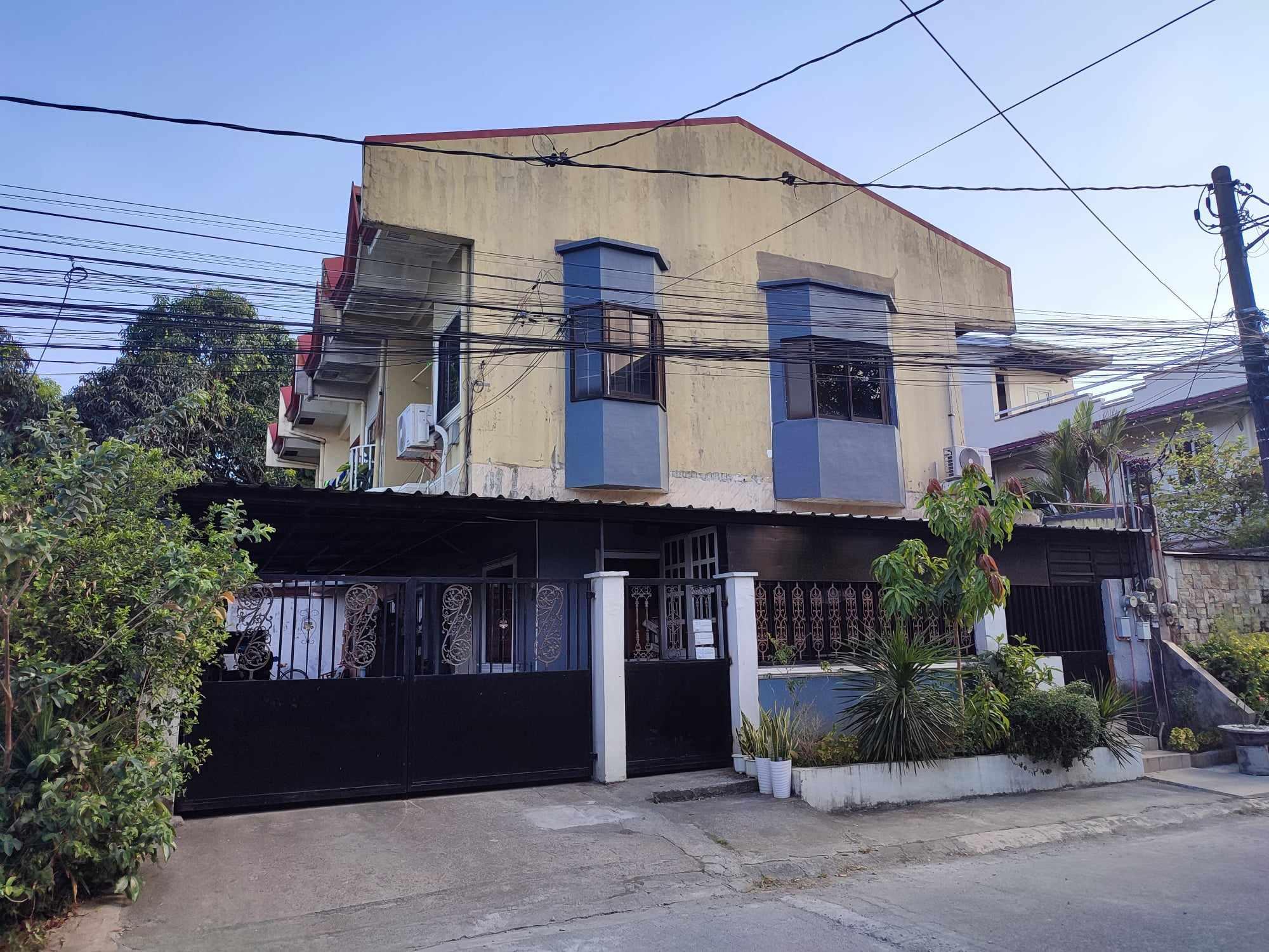 House & Lot in Lot 21-D, Road Lot 21-E (Interior Charger St.), Village East Executive Homes, Brgy Munting Dilao, Antipolo City, Rizal - Foreclosed Property