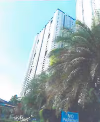 Condominium in Unit 3525A, 35th floor (South Towers), Zinnia Towers, 1211 E. De Los Santos Avenue (EDSA), Barangay Katipunan, Quezon City - Foreclosed Property