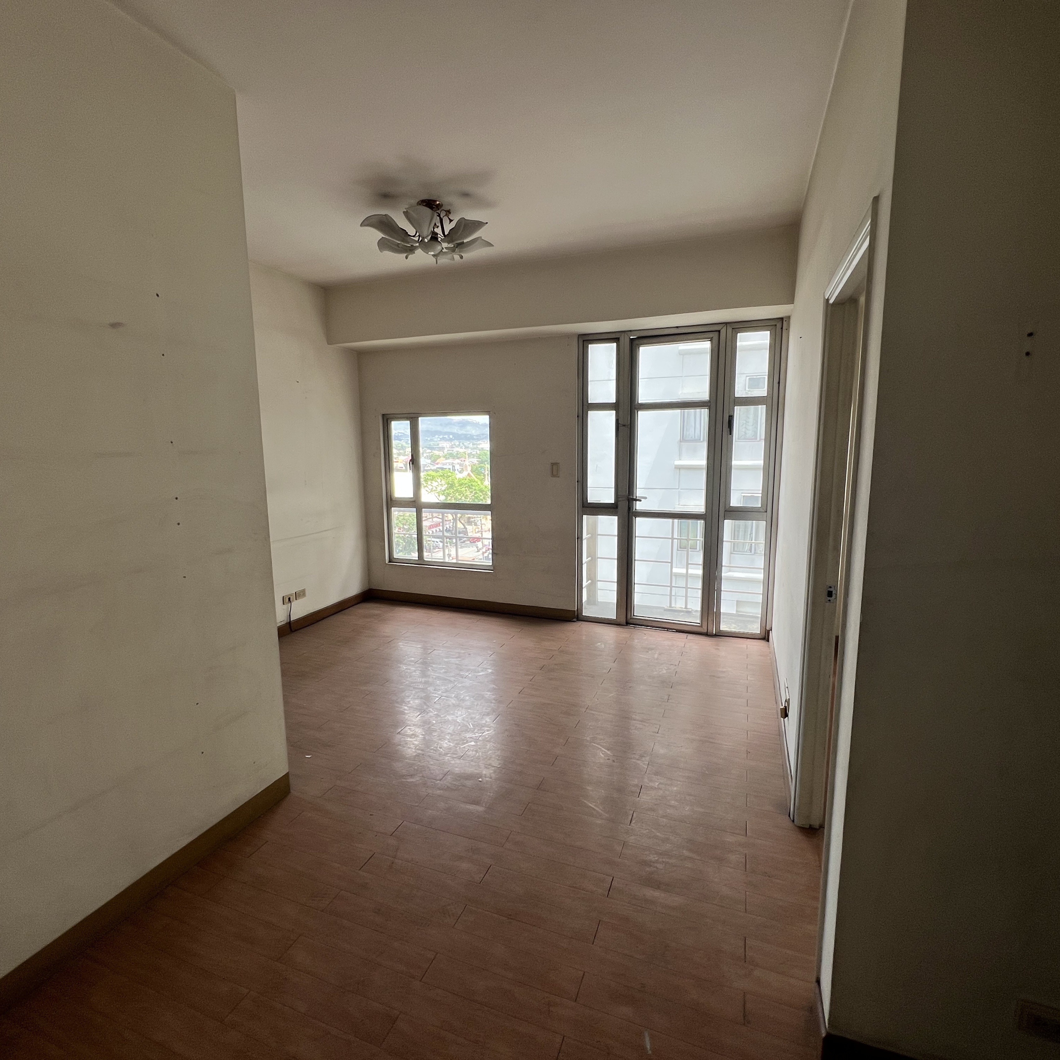 Condominium in Unit 937, 9th Floor, Marquinton Residences Condominium, Barcelona Tower, Marikina City, Metro Manila - Foreclosed Property