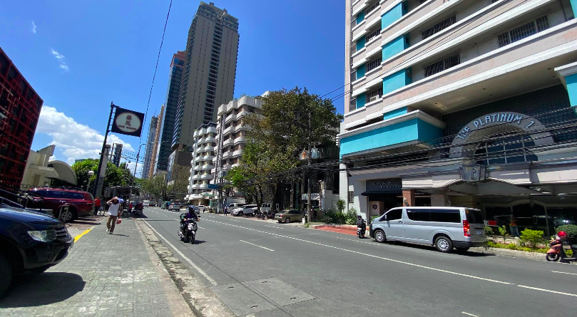 Condominium in Unit No. 5-A of 5th Floor Platinum Condominium 1000, No. 16 Annapolis St., Greenhills, San Juan, Metro Manila - Foreclosed Property