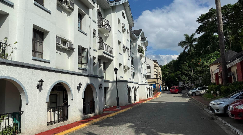 Condominium in Unit 208, Second Floor, Cluster D, Golf Hills Terraces Condominium, Manotoc Drive, Barangay Matandang Balara, Quezon City, Metro Manila - Foreclosed Property