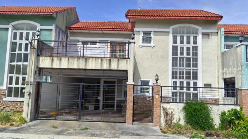 House & Lot in Lot 36 Block 12, Bellefort Estate1, Molino 4, Bacoor, Cavite - Foreclosed Property