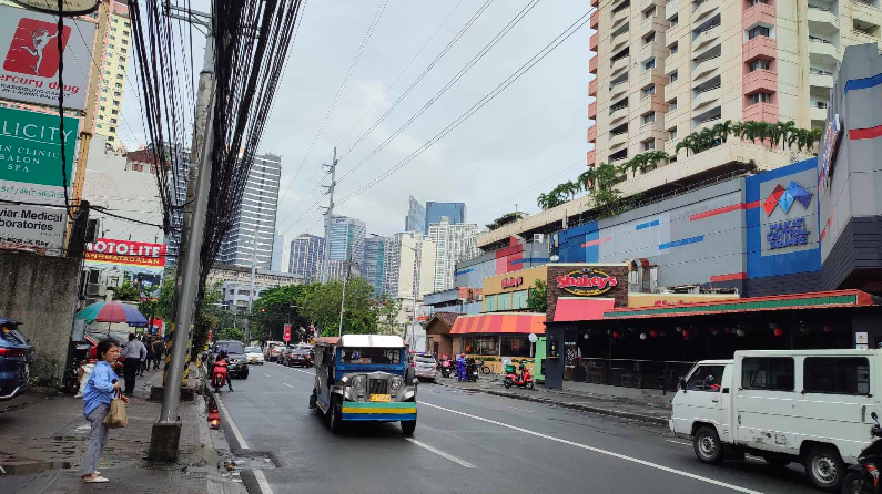 Commercial in Unit No. 120, Makati Cinema Square Tower Chino Roces Ave. (Pasong Tamo) cor. Fernando St. Kayamanan 