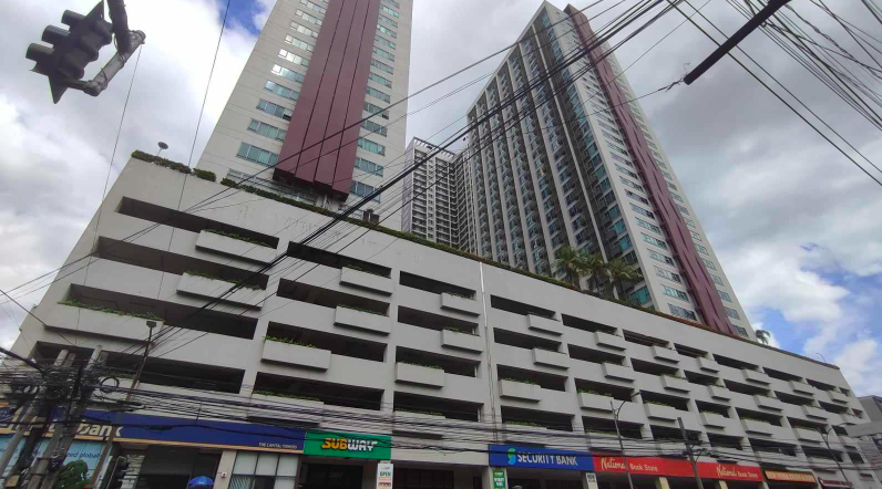 Condominium in Unit 29T, 29th Floor, The Capital Towers Condominium, Beijing Tower, E. Rodriguez Sr. Avenue, Barangay Kalusugan, Quezon City, Metro Manila - Foreclosed Property