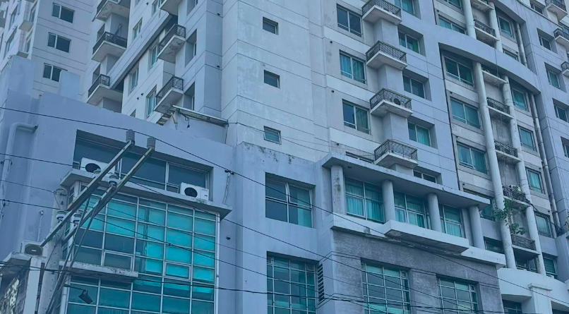 Condominium in Unit 1202, 12th Floor, Lancaster Suites, Shaw Blvd., HiWay Hills, Mandaluyong City, Metro Manila - Foreclosed Property