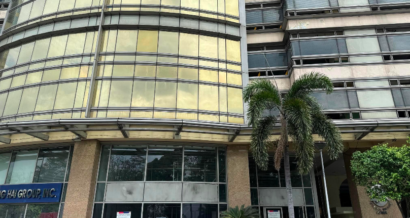 Condominium in Unit 14A2, 14th Floor, Golden Empire Tower, Roxas Boulevard (Service Road) corner Padre Faura and Guerrero Streets, Emita District, Manila City, Metro Manila - Foreclosed Property