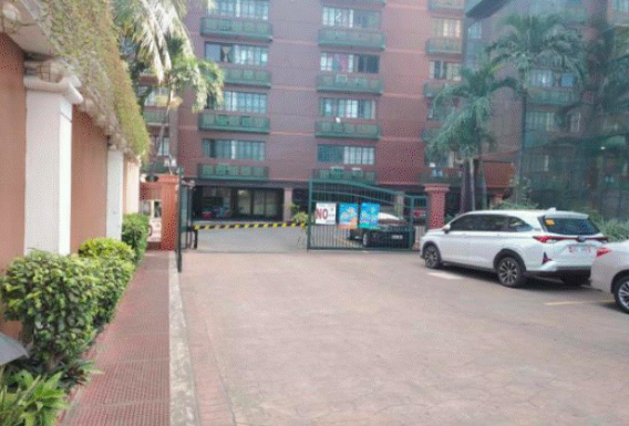 Condominium in Cluster 4 Unit 506, The Isabelle Garden Villas, Along E. Rodriguez Avenue, Barangay Moonwalk, Parañaque City, Metro Manila - Foreclosed Property